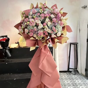 Kệ Hoa Khai Trương Vang Danh